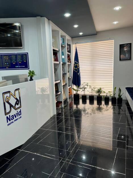 محیط داخلی لابراتوار چاپ عکس نوید